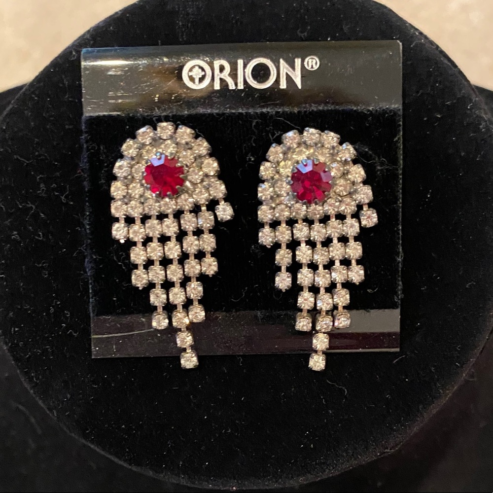 Vintage 1980’s ruby/clear crystal earrings